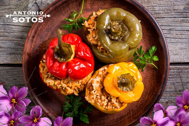 Pimientos rellenos al azafrán