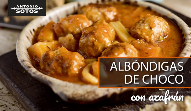 Albóndigas de sepia en salsa