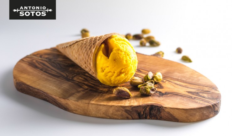 Saffron and olive oil ice cream