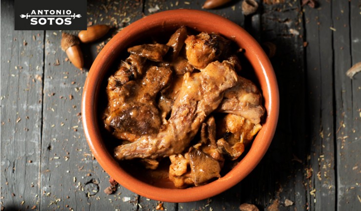 Rabbit stew with saffron picada sauce by Martín Berasategui