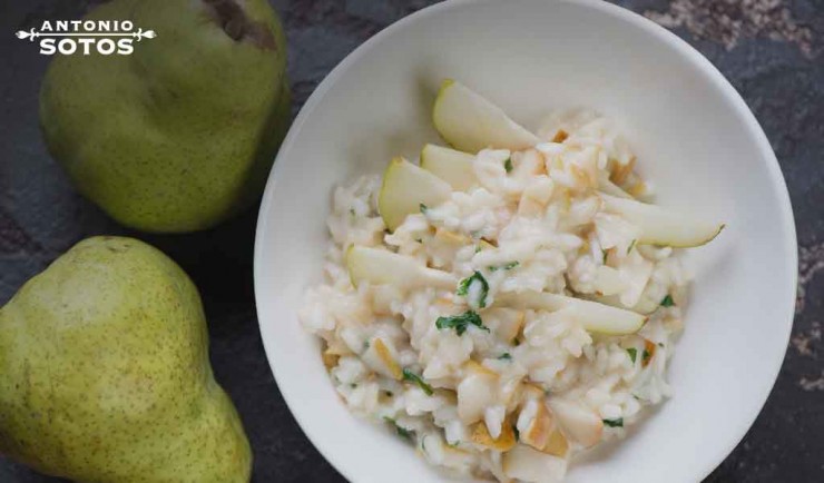RECETA-ARROZ-MELOSO-PERAS-PUERROS-AZAFRAN