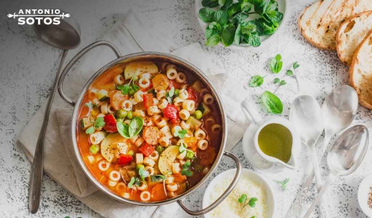 receta-sopa-pimientos-azafran